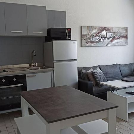 Les Chevalets II Classe 2 Etoiles 朗斯 外观 照片